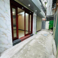 Gấp: Chỉ 4.1 Tỷ Sở Hữu Ngay Nhà Mới Nội Thất 30M2 Ô Tô Đỗ Cổng - 1 Ngoặt Trục Chính - Vay Bank Ok