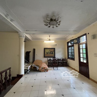 Nhà Đẹpmặt Tiềnrộng. Kd Đỉnh - Vị Trí Vàng - Văn Cao Ba Đình. 3 Bước Ra Hồ Tây