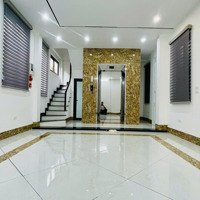 Nhà Mới Đẹp 45M2 X6T Thang Máy Lô Góc Cách Phố 50M, Giá Bán 10.7 Tỷ Trung Kính, Yên Hòa, Cầu Giấy