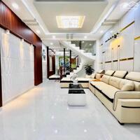 Gần Công Viên - Xe hơi ngủ nhà Trường Chinh, Phường 13, Tân Bình - DT lớn: 4.3 x 17m, 3 tầng, Giá: 10.5 tỷ TL
