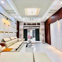 Gần Công Viên - Xe hơi ngủ nhà Trường Chinh, Phường 13, Tân Bình - DT lớn: 4.3 x 17m, 3 tầng, Giá: 10.5 tỷ TL
