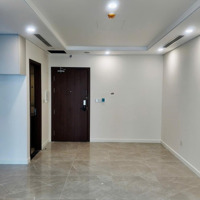 Chính Chủ Bán Căn Hộ 2 Phòng Ngủ- 80M2, Tòa C, Ban Công Hướng Đông Bắc Giá Bán 6.5 Tỷ, Miễn Trung Gian