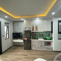 Cho Thuê Căn Hộ Dịch Vụ Full Đồ Tại Ngõ 193 Trích Sài. Ban Công View Hồ Cực Thoáng. Chỉ 6 Triệu