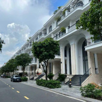 Kẹt Tiền Bán Nhà Hầm 5 Tầng Mặt Tiền Đường 36 Khu Đô Thị Vạn Phúc City Thủ Đức [ Giá Bán 28,5 Tỷ]