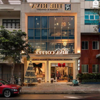 Hot! Cho Thuê Mặt Bằng Kinh Doanh Phố Trần Thái Tông , Diện Tích: 200M ,Mt 12M ,Vị Trí Siêu Đẹp