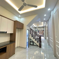 Cực Phẩm 40M- Phân Lô Vỉa Hè Chiến Thắng Văn Quán- Đường Hai Oto Tránh Nhau - Full Nội Thất