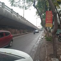 Mặt Phố Đàm Quang Trung Kinh Doanh Vỉa Hè