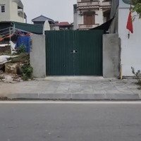 Mặt Phố Đàm Quang Trung Kinh Doanh Vỉa Hè