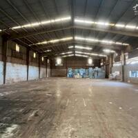 Cho thuê xưởng 2700m2 (TDT 5200m2) ở Dĩ An