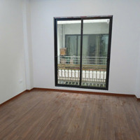 Nhà Đẹp Xây Mới - Thang Máy -Mặt Ngõ Thông - Thoáng Sáng. Âu Cơ - 58 Mét, 5 Tầng
