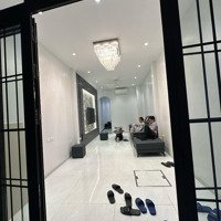 Trung Tâm Đống Đa - Nhà Mới 6 Tầng Thang Máy - Ngõ Thông Thoáng - Cách Phố 30M - Vị Trí Đắc Địa