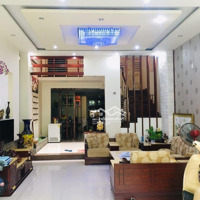 Cho Thuê Nhà Phân Lô Ngõ Phố Trần Quốc Hoàn,Diện Tích50M2 X 5T Thông Sàn, Ô Tô Đỗ Cửa