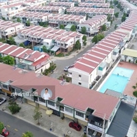 Bán Căn Liên Kế Vườn Kđt Oasis, Sổ Hồng Riêng, View Đằng Sau Hồ Bơi, Hỗ Trợ Vay 1,1 Tỷ