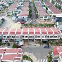 Bán Căn Liên Kế Vườn Kđt Oasis, Sổ Hồng Riêng, View Đằng Sau Hồ Bơi, Hỗ Trợ Vay 1,1 Tỷ
