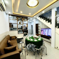Nhà Mới, Lô Góc, Nở Hậu - Cách Mạng Tháng 8 - 4.3/7X8 (45/51M2), 2 Tầng - Nhỉnh 5 Tỷ