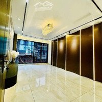 Bán Biệt Thự Tại Vườn Đào, Tây Hồ, 100 Tỷ, 203M2, Nội Thất Full Siêu Sịn