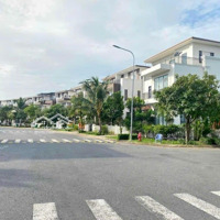 Bán Gấp Biệt Thự Trần Anh Riverside, 4,5 Tỷ, 159,5M2, 4 Phòng Ngủ 4 Vệ Sinh Bến Lức, Long An