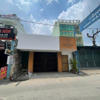 Giá Bán 25 Triệu /1Tháng Cho Thuê Nhà 1 Lầuhẽm Xe Hơithông Đường Thống Nhất P16
-Dt: 7X32M Trệt 1 Lầu 3P 1Wc