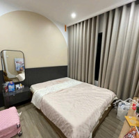 Cần Tiền Bán Cắt Lỗ Căn 2 Phòng Ngủ+ 64M2 Tại Vinhomes Smart City , Giá Chỉ 4.1 Tỷ . Liên Hệ: 0963877650