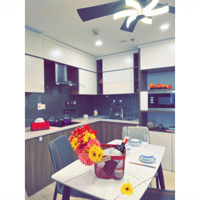 Chính Chủ Nhờ Bán Căn 2N 88M2 View Thoáng - Sẵn Sổ Giao Dịch - Full Nội Thất Giá Bán 10 Tỷ
