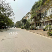 Bán Bt Xuân Phương, View Đẹp Nhất Khu, 3 Mặt Thoáng 180M2 Chỉ 32 Tỷ
