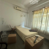 Phòng 20M2 Nội Thất Cơ Bản, Giường Nệm Máy Lạnh, Trung Tâm Hành Chính Dĩ An