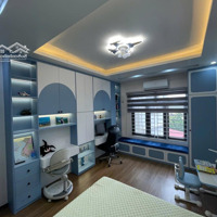 Nhà Dân Bán Lại 5 Tầng 35M2 Oto Lùi Cửa , Giá Chỉ 6,05 Tỷ , 100M Ra Kđt Đô Nghĩa , Full Nội Thất
