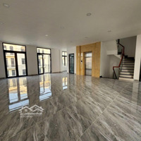 Mức Giá Ưu Đãi Cho Những Ai Nhanh Tay: Nhà Phố 135M2 Hoàn Thiện Đã Có Sổ Tại Vinhomes Grand Park