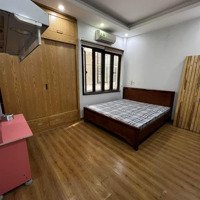 Cho Thuê Căn Hộ Tập Thể 2 Phòng Ngủ Ở Ngõ 445 Nguyễn Trãi - Thanh Xuân
