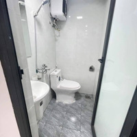 Cho Thuê Căn Hộ Tập Thể 2 Phòng Ngủ Ở Ngõ 445 Nguyễn Trãi - Thanh Xuân