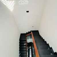 Nhà Mới Lô Góc Hxh. 90M2 4 Tầng 4 Pn. Thành Mỹ. P8. Tân Bình - Hơn 9 Tỷ