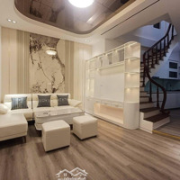 Bán Nhà Riêng Tại Ngọc Khánh, 7,2 Tỷ, 36 M2, Giá Ưu Đãi, View Đẹp
