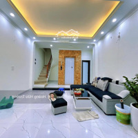 Bán Nhà Giang Văn Minhdiện Tích40M2 5 Tầng Thang Máy - Giá Bán 10 Tỷ - Ngõ Thông - Gần Phố Liên Hệ: 0985342385