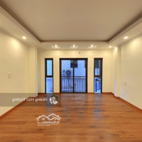 Bán Nhà Giang Văn Minhdiện Tích40M2 5 Tầng Thang Máy - Giá Bán 10 Tỷ - Ngõ Thông - Gần Phố Liên Hệ: 0985342385