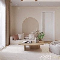 Mặt Đừong Kinh Doanh Sầm Uất Gần Công Viên Nước Hồ Tây Nhà 3Tầng /42M2 Chính Chủ Bán 30Tỷ4
