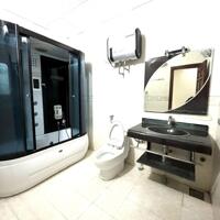 Bán nhà đẹp (chỉ mang đồ vào ở) đường Lạc Long Quân (rộng 39 m), Đông Vệ, TP Thanh Hoá