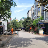 Bán Nhà Khu Tái Định Cư Tu Hoàng, Xuân Phương 45M2 - 5 Tầng - Giá Bán 9,9 Tỷ - Ở Cực Kỳ Sướng, Giá Mềm.