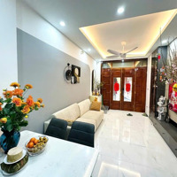 10M Ô Tô, Nhà Đẹp Phố Hoàng Mai, Nội Thất Xịn,Diện Tích32M, 5 Tầng, Giá Bán 7.1 Tỷ
