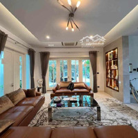 Biệt Phủ Vip Hồ Tây - Siêu Phẩm 369M2 - Mặt Tiền 20M - Hàng Hiếm Khu Vip Quan Chức Cấp Cao