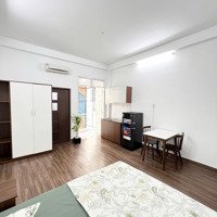 Cho Thuê Căn Hộ Đầy Đủ Nội Thất_Ban Công_Máy Giặt Riêng_Ngay Chợ Bà Chiểu_Cầu Bông
