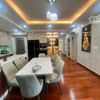 Bán Căn Hộ 3 Phòng Ngủtại Midtown Phú Mỹ Hưng, 12,2 Tỷ, 130M2