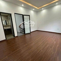 Bán Nhà Phố Kim Mãdiện Tích32M2 5 Tầng Sổ Vuông Đẹp