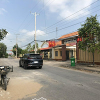 Bán Nhà Mặt Tiền (10Mx20M) Tt Thị Trấn Thủ Thừa . 4 Tỷ 8 (Thổ Cư 200M2) Đt: 096 5431012 Chính Chủ