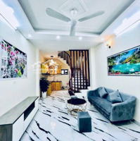 Bán Nhà Mặt Phố Huỳnh Thúc Kháng,Diện Tích44M2, 3 Tầng,Mặt Tiền4,2M, Ô Tô, Kd, Vỉa Hè, Giá Nhỉnh 10 Tỷ