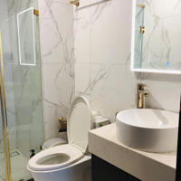 Bán Gấp Căn Hộ Sunshine Sky City Q7 2 Phòng Ngủ 2 Vệ Sinh Ntcb, Giá Bán 3 Tỷ, Có Xuất Spa, Hỗ Trợ Vay 70%