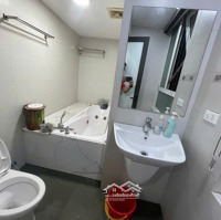 Chính Chủ Cho Thuê Căn Hộ Cao Cấp Mặt Tiền Số 18 Phạm Hùng