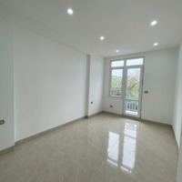 Cho Thuê Nhà 70M2 X 4 Tầng Giáp Vin Smart City, 18 Triệu, 0888516777