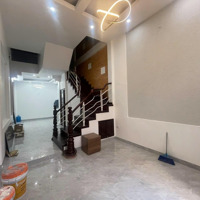Bán Nhà Nguyễn Ngọc Vũ, 8,9 Tỷ, 37 M2, 4 Phòng Ngủ 4 Vệ Sinh Chính Chủ, Uy Tín, Cầu Giấy, Hà Nội