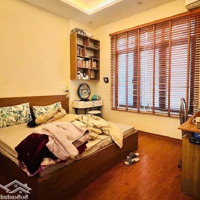 Bán Nhà Dân Xây 41M2X4 Tầng Khu Vĩnh Phúc, 4 Ngủ, Ngõ Thông, Gần Phố. 7.8 Tỷ