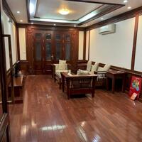 Cho thuê nhà riêng 4 tầng ô tô để trong nhà Ngọc Thụy, Long Biên. 70m/ sàn. Giá: 20 triệu/tháng. Lh: 0984.373.362